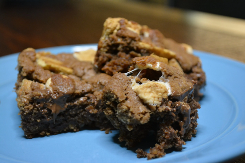 Pecan Fudge Butter S’mores Bars
