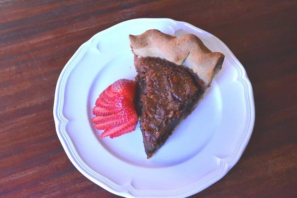 Fudge Butter Pecan Pie