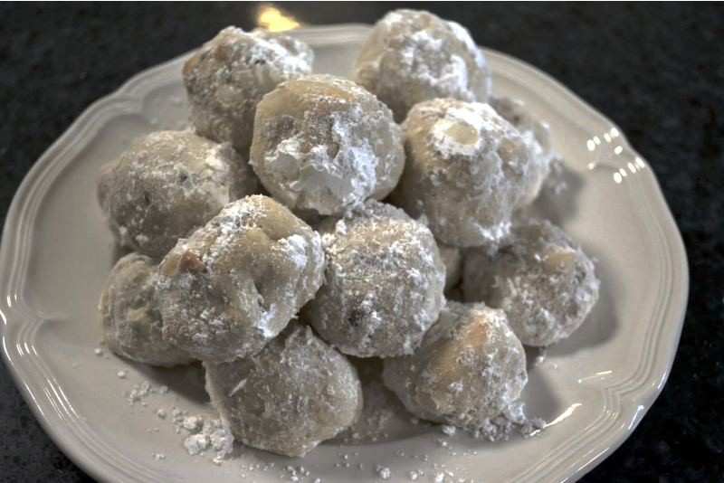 Pecan Snowball Cookies